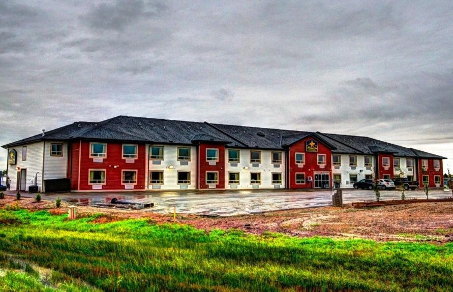 Western Star Inn & Suites Stoughton Eksteriør bilde